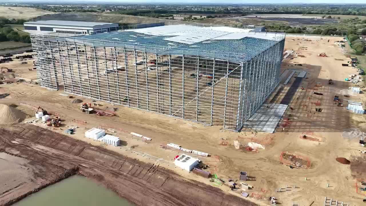 Hot-Dip Galvanized Industrial Steel Structure Warehouse with