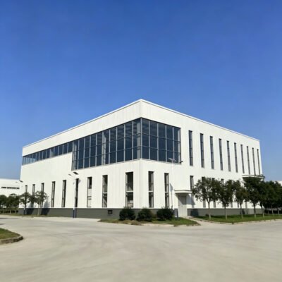 Readymade Fabricated House Prefabricated Luxury Home with Light Steel Frame Modern Architecture and Premium Finishing